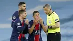 Ada kejadian yang cukup menegangkan usai laga Manchester City vs PSG pada laga leg kedua semifinal Liga Champions, Rabu (5/5/2021). (AP/Dave Thompson)