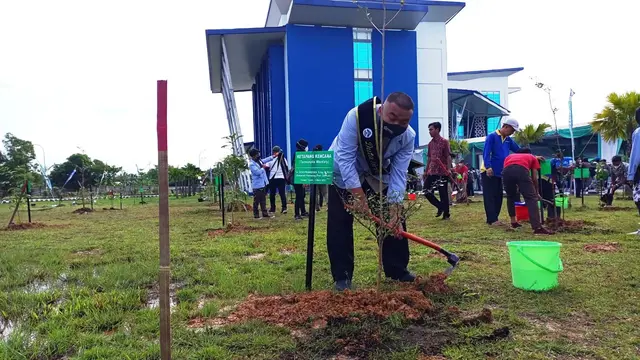 Putri Gusdur Apresiasi Green Campus di UIN Raden Fatah Palembang
