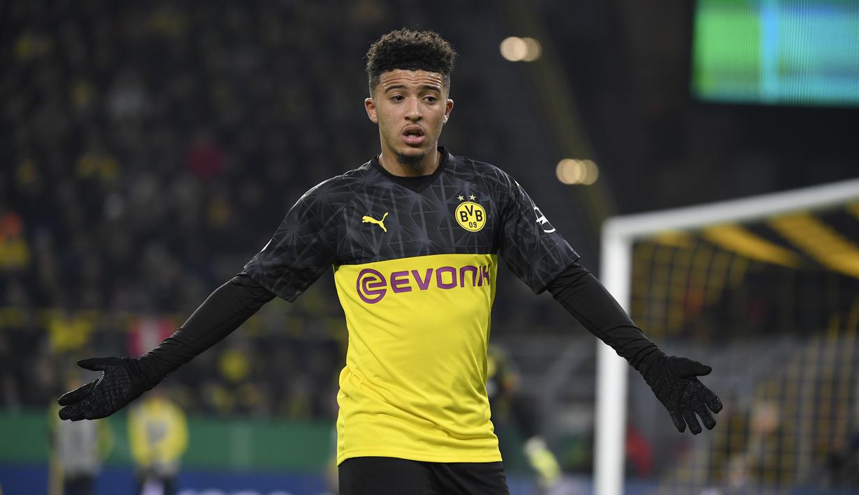 Jadon Sancho (Dortmund) - Sejauh ini Jadon Sancho telah menyumbangkan 14 gol dari 23 penampilannya bersama Borussia Dortmund di kompetisi Bundesliga musim 2019/20. (AFP/Ina Fassbender)
