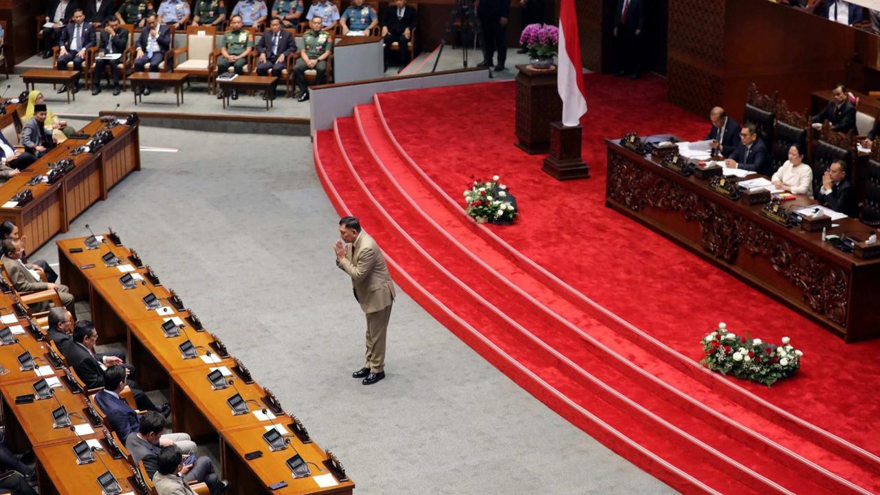 DPR Sahkan UU TNI
