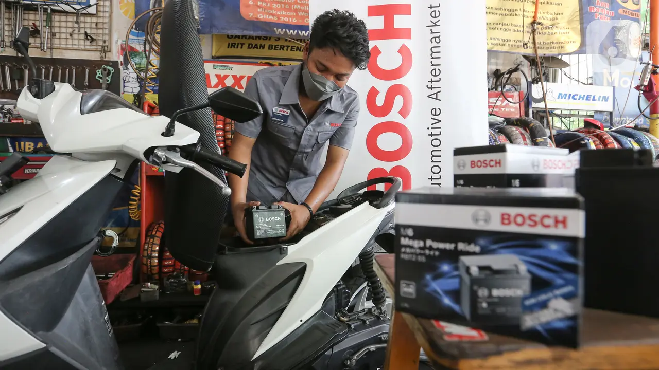 Kampanye Silaturahmi Aman dan Nyaman Bagikan 300 Aki Bosch
