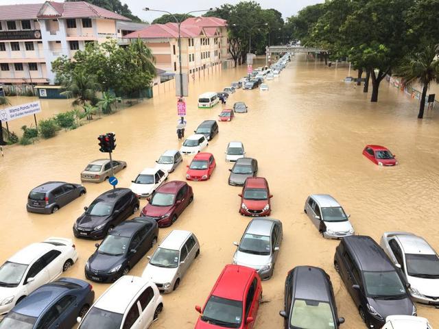 Banjir Di Penang Tewaskan 7 Orang Ribuan Murid Tak Bisa Ujian Global Liputan6 Com