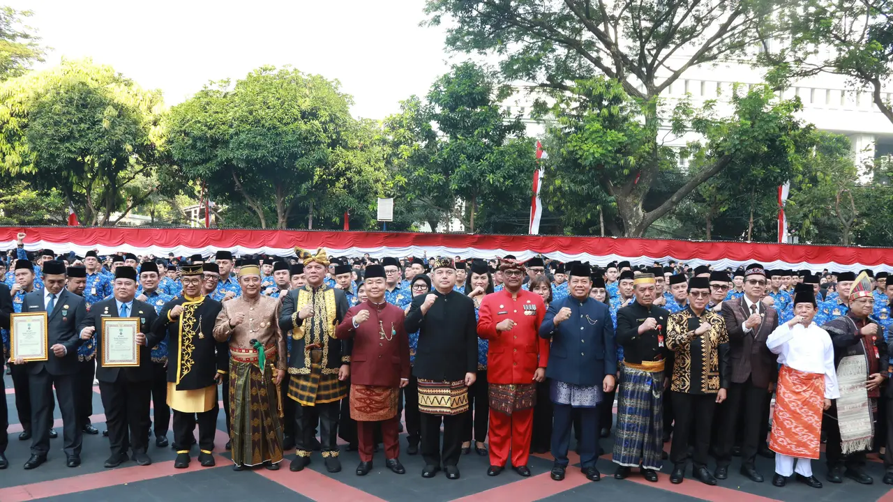 Kemendagri dan BNPP Gelar Upacara HUT ke-80 RI, Serahkan Tanda Kehormatan bagi ASN