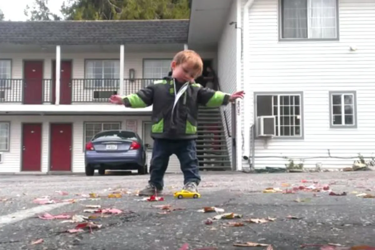 Tegan, bocah keren yang mahir breakdance (Youtube)