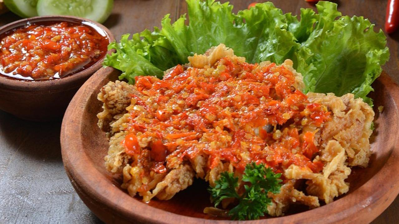 5 Resep Kreasi Bumbu Ayam Geprek Viral Dibuat dengan Modal Rp15 Ribu, Pedasnya Nagih!