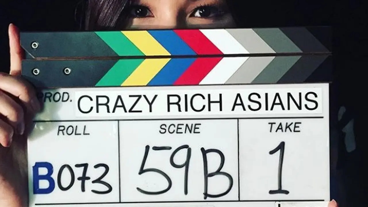 Inspirasi Gaya Elegan Aktris Crazy Rich Asians, Gemma Chan