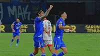 Persib Bandung Kokoh di Puncak Klasemen BRI Super League Usai Taklukkan Bali United