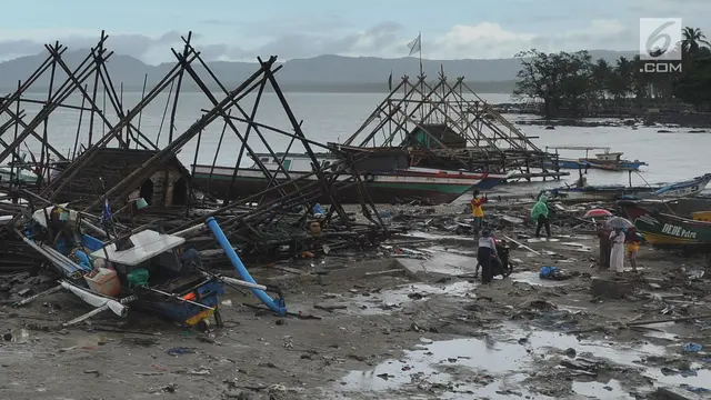 Usai Tsunami Selat Sunda, Warga Mulai Pulang Selamatkan Harta Benda