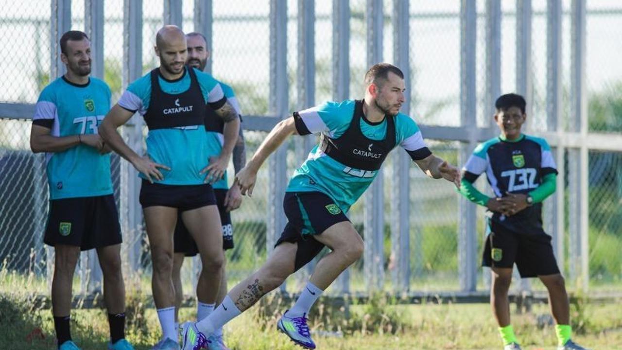 Bukan Cuma Gol! Eduardo Perez Tetap Percaya Mihailo Perovic Meski Baru Cetak Satu Gol