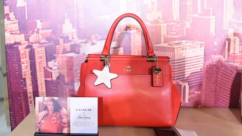 Harga coach selena gomez outlet
