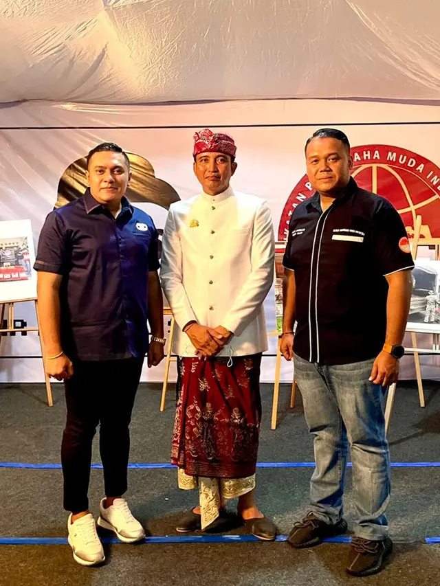 Mr.CUANISASI juga berkolaborasi dengan IPMI (Ikatan Pengusaha Muda Indonesia), Puri Ageng Blahbatuh Gianyar, dan juga Denpomal Bali.