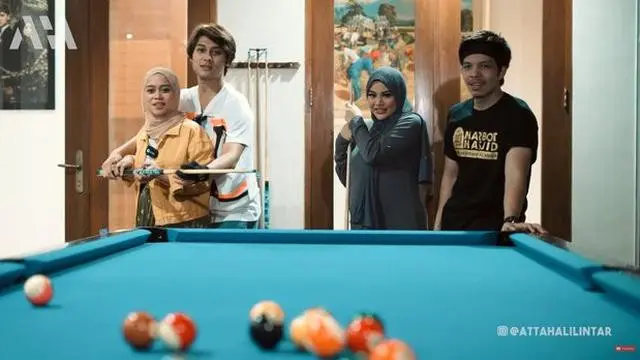 6 Momen Lesti dan Rizky Billar Kompak di Rumah, Dikabarkan Sudah Seatap Lagi