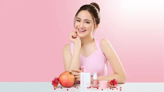 Syifa Hadju Didapuk Jadi Brand Ambassador Glad2Glow, Ajak Masyarakat Glowing Bareng