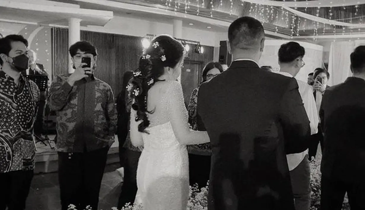 <p>Penampilannya benar-benar sukses bikin pangling para tamu undangan. [Foto: &nbsp;Zanacobhita/tmd]</p>