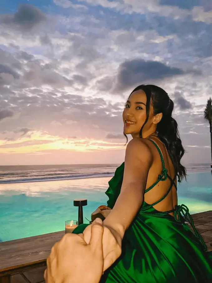 Unggahan terbaru Anya Geraldine dengan pacar baru yang masih dirahasiakan (https://www.instagram.com/p/CTuDqV-h4Do/)