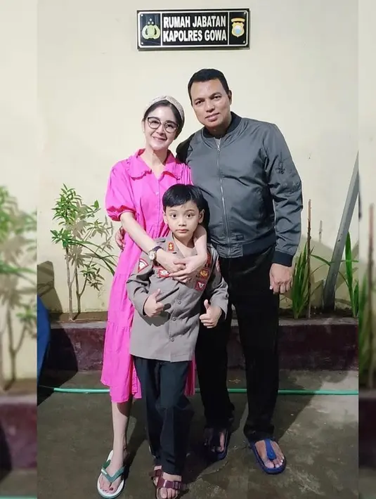 <p>[Instagram/uutpermatasari]</p>