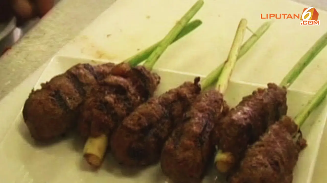 sate-buntel-kurma-130721b.jpg