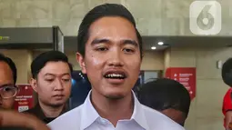 Kedatangan Kaesang Pangarep di gedung lama Komisi Pemberantasan Korupsi untuk mengklarifikasi soal dugaan gratifikasi penggunaan jet pribadi. (Liputan6.com/Angga Yuniar)