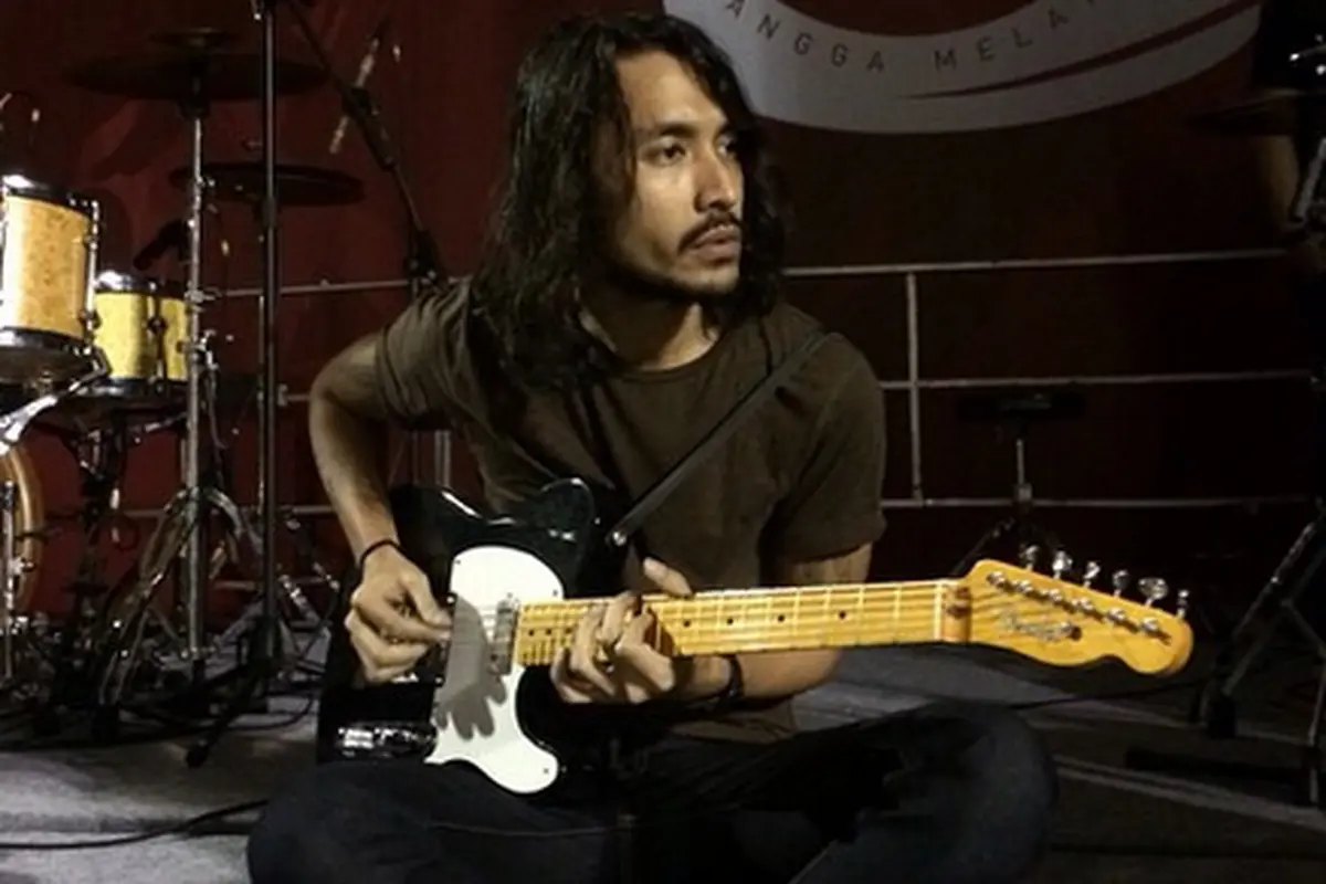 Nyaman Bergaya Slengean, Ello Diprotes Keluarga dan Fans
