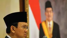  Gubernur DKI Jakarta Basuki Tjahaja Purnama atau Ahok segera menyebar ratusan kamera CCTV di jalan-jalan Ibukota.