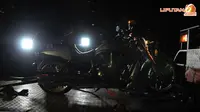 3 Mobil Mewah &amp; 1 Moge Harley Wawan Tiba di KPK