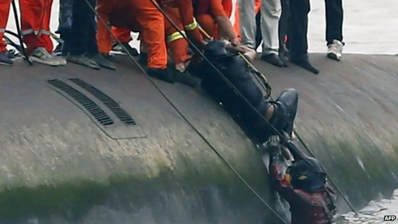 Korban Selamat Kapal Tenggelam China: Aku Selamat dalam 30 Detik