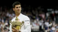 WIMBLEDON 2015 - Novak Djokovic menjadi juara Wimbledon 2015 usai mengalahkan Roger Federer. (  REUTERS/Stefan Wermuth)