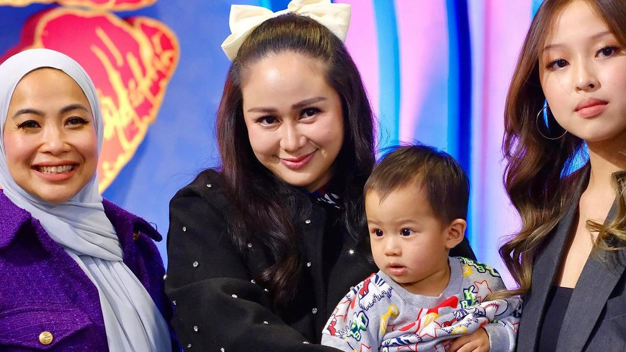 Dari Nama hingga Hadiah Mewah, Ini Bentuk Kasih Sayang Denise Chariesta untuk Anak Pertamanya
