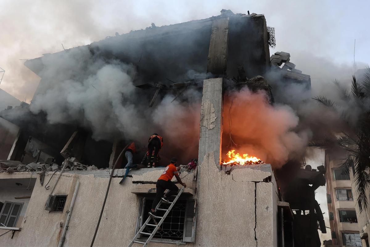 FOTO:  Serangan Udara Israel Hantam Kawasan Sipil di Gaza, 21 Warga Tewas