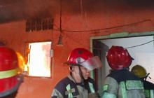Fakta Cepat: Disdamkarmat Medan Kerahkan Empat Armada Padamkan Tiga Rumah Terbakar di Medan Deli, Tak Ada Korban Jiwa