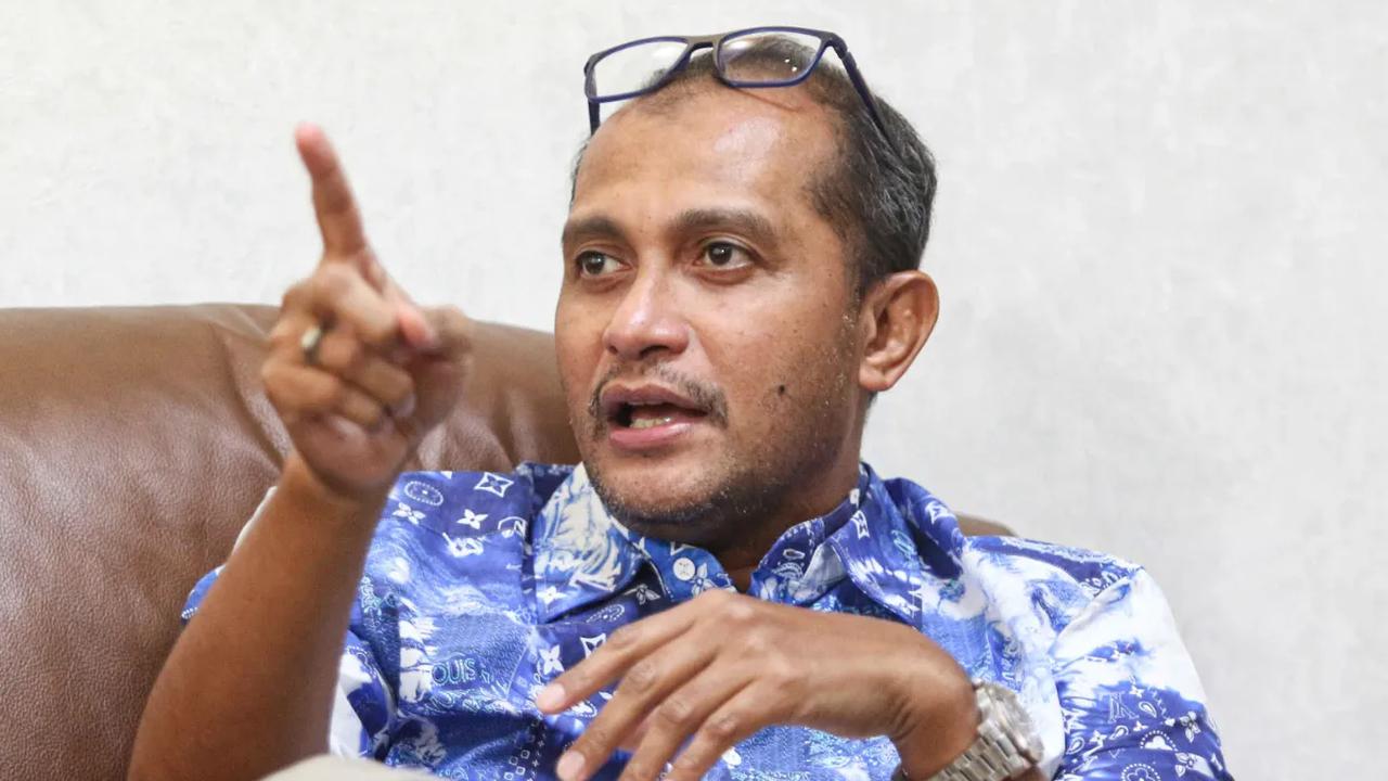 <br>Ali belum bersedia membeberkan status Eddy Hiariej dalam penanganan kasus ini.&nbsp;