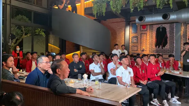 Suasana nonton bareng drawing Piala Dunia U-17 2023