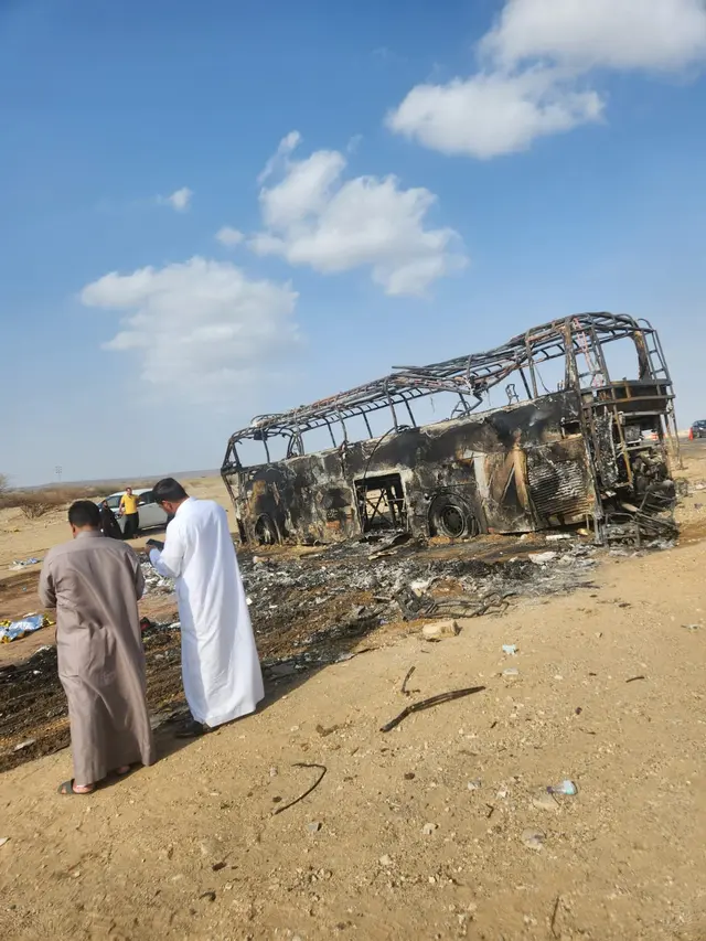 Kecelakaan bus yang mengangkut sejumlah WNI jemaah umrah hingga menewaskan enam orang dan 14 lainnya mengalami luka-luka. (Dok. KJRI Jeddah)
