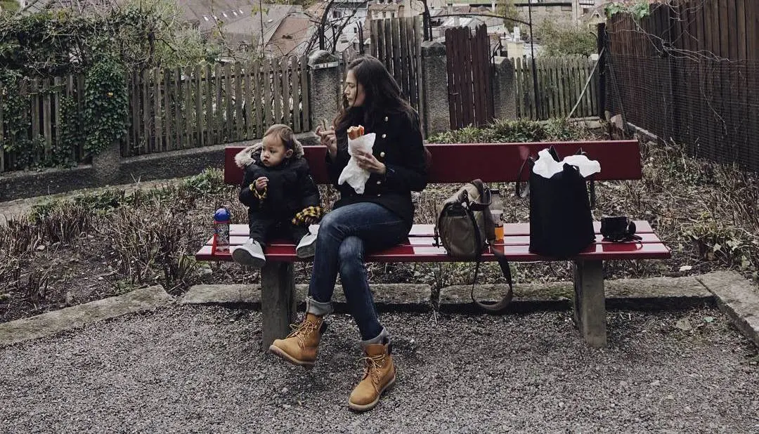 Ringgo Agus dan Sabai Morscheck pulang kampung ke Swiss.
