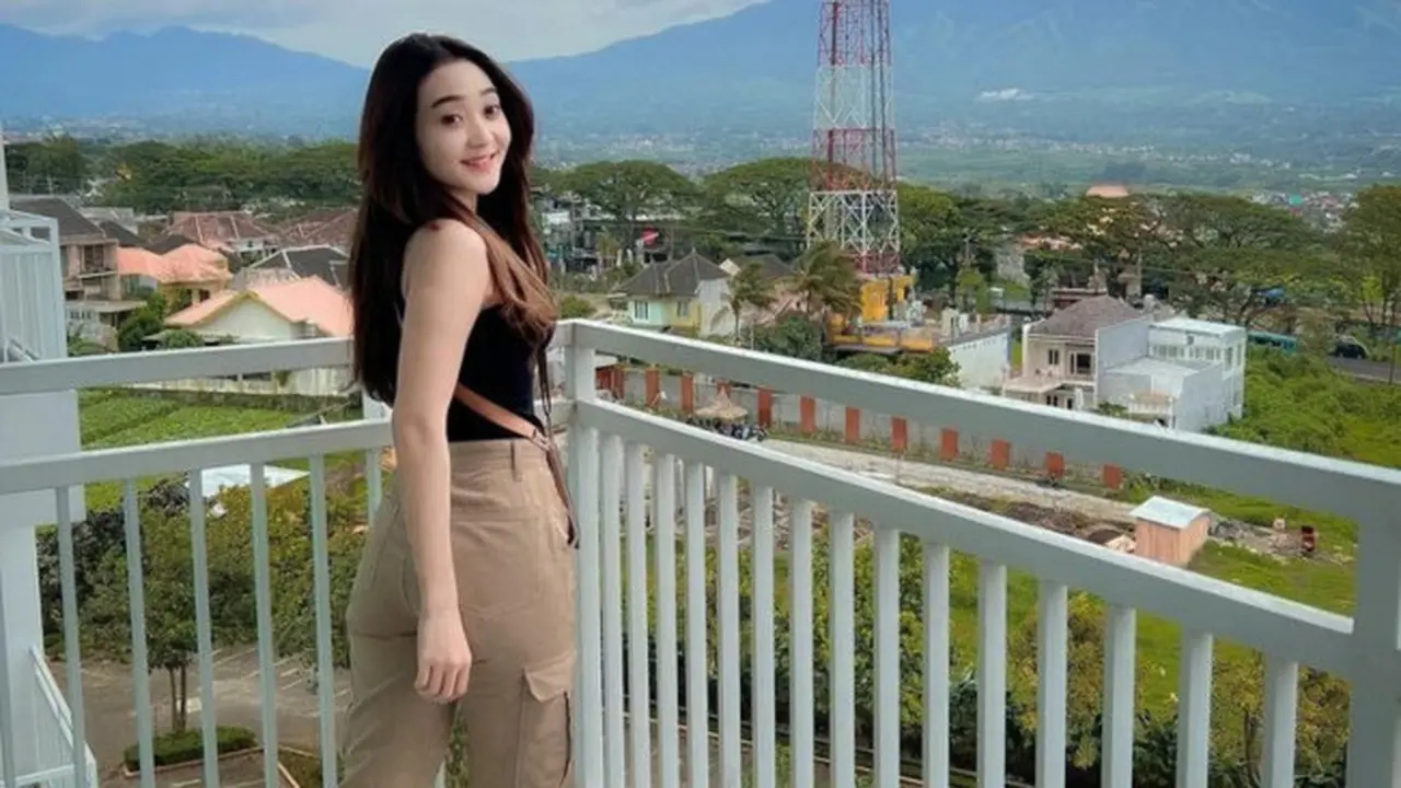 Artis Dangdut Difarina Indra