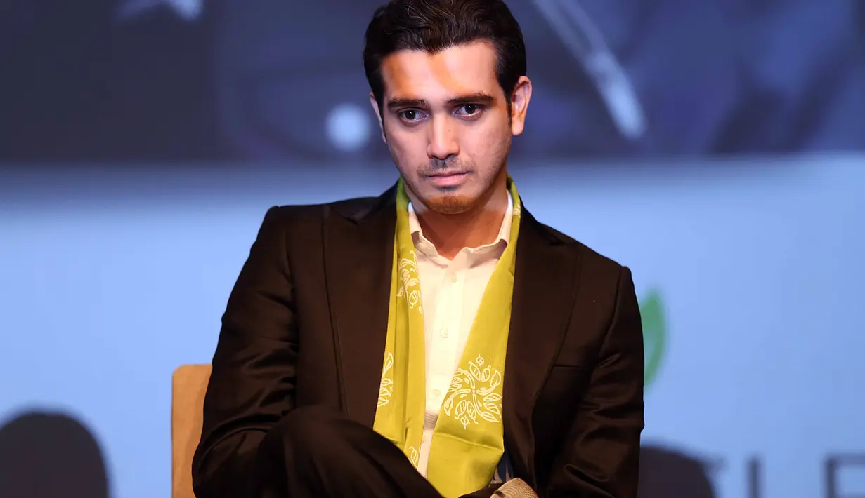 "Ya saya baca Al Asr kalau enggak salah, sudah lama itu syutingnya. Saya kagetnya ternyata memang tidak dubbing, karena saya belum nonton filmnya ya ini jadi saya takut," tutur Fachri Albar di Epicentrum Walk, (10/7). (Nurwahyunan/Bintang.com)