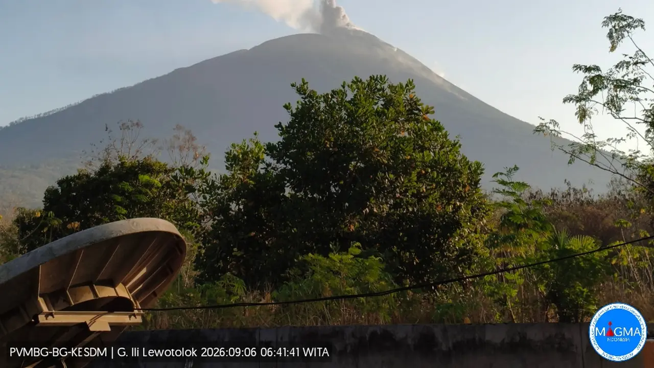 Gunung Ili Lewotolok