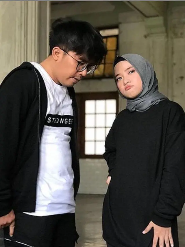 Nissa Sabyan dan Ayus. (Foto: Instagram @sabyan_gambus)