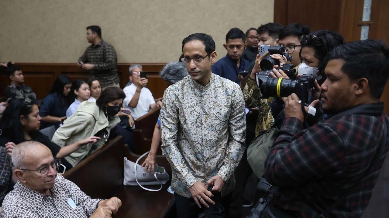 FOTO: Sidang Korupsi Chromebook Nadiem Makarim Soroti Kesehatan dan Alat Bukti