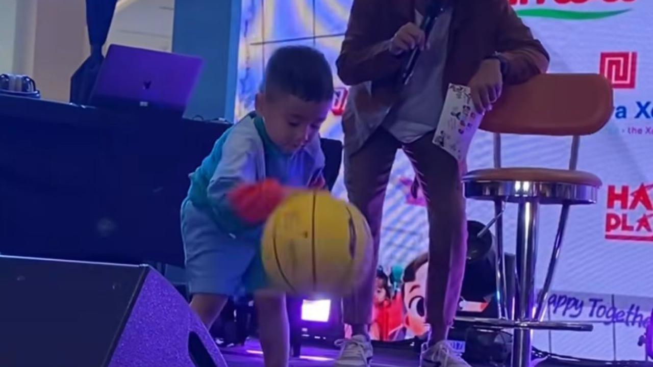 7 Potret Rayyanza di Main Bola Basket yang Bikin Netizen Kagum