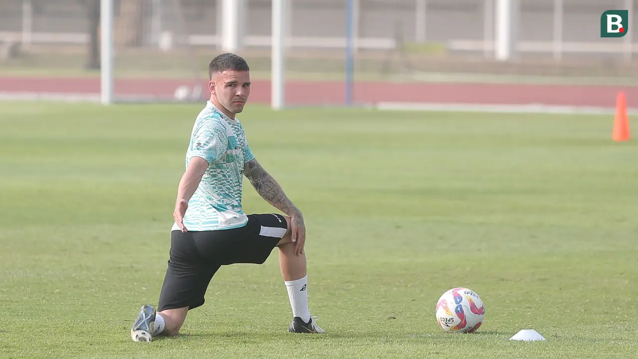 Calvin Verdonk - Latihan Timnas Indonesia