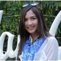 Jessica Mila mengaku bahwa keluarganya tidak melarang saat dirinya menjalin hubungan serius dengan Mischa Chandrawinata. Ditanyakan tentang kedekatan Jessica dengan keluarga Mischa, seperti ini jawabannya.