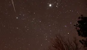 Fenomena Hujan Meteor Arietid Capai Puncak pada 10 Juni 2026