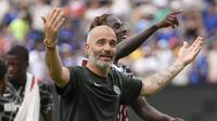 Pelatih Chelsea, Enzo Maresca,&nbsp;melakukan selebrasi&nbsp;setelah timnya mengalahkan Fluminense dalam laga semifinal Piala Dunia Antarklub di East Rutherford, New Jersey,&nbsp;Rabu (9/7/2025). (AP Photo/Frank Franklin II)