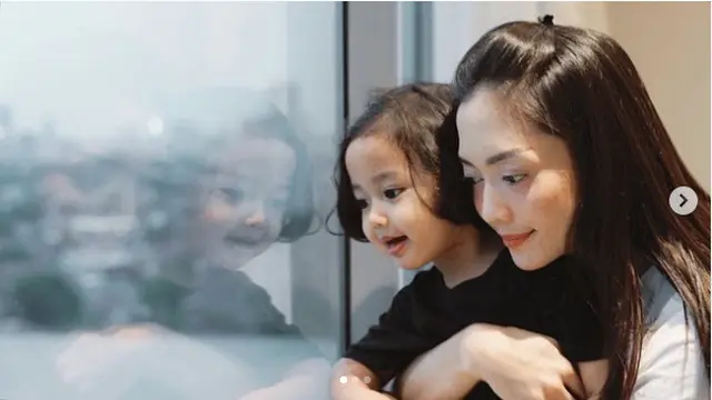 Ririn Dwi Ariyanti bersama dengan anak-anaknya