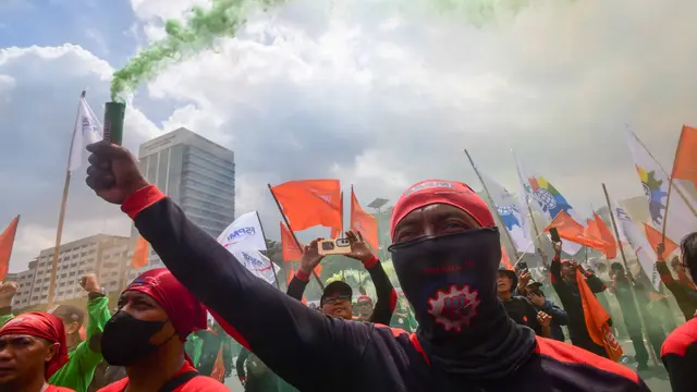 Bawa Enam Tuntutan, Buruh Kembali Turun ke Jalan