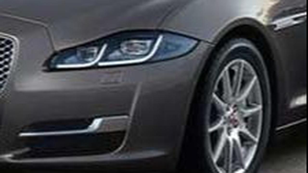 <b>Produksi Bodi Mobil</b><br>