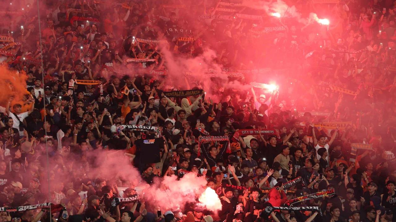 FOTO: Atmosfer Membara di SUGBK, Persija–PSIM Pecahkan Rekor Penonton Liga