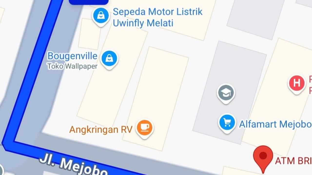 Nasabah BRI melakukan transaksi di Agen BRILink