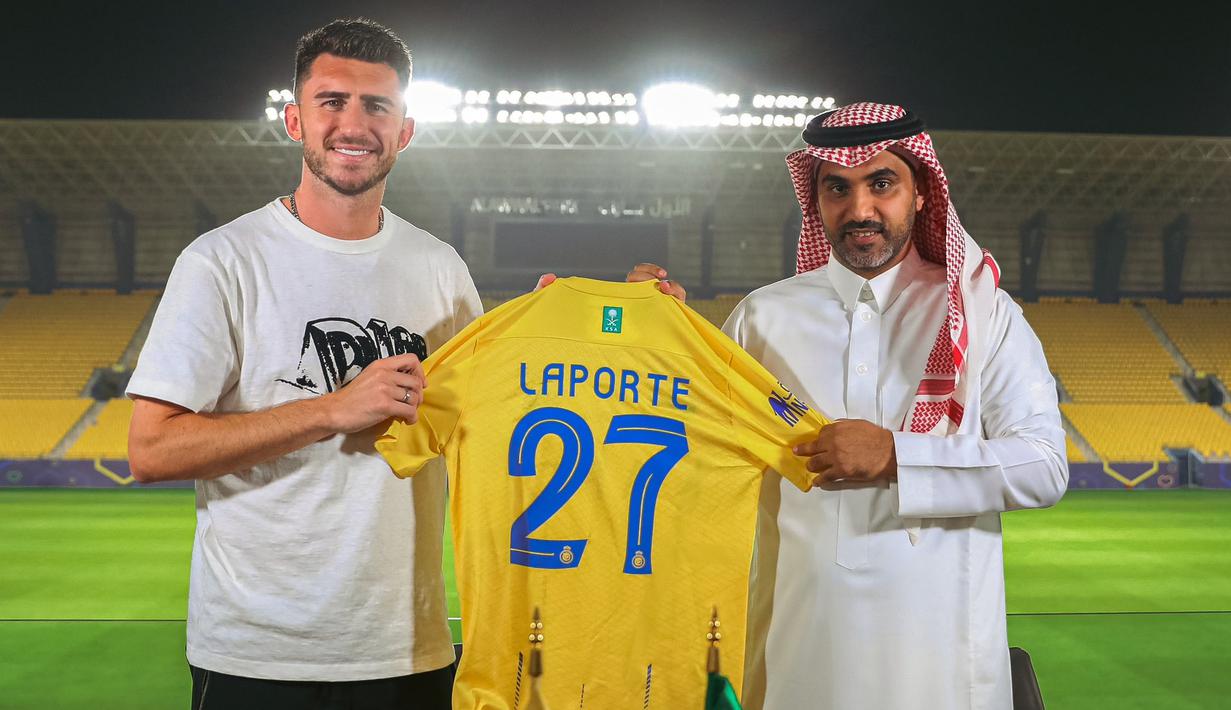 Klub Arab Saudi, Al Nassr, berhasil mendatangkan bek baru, yaitu Aymeric Laporte dari Manchester City. (FOTO: twitter.com/AlNassrFC_EN)